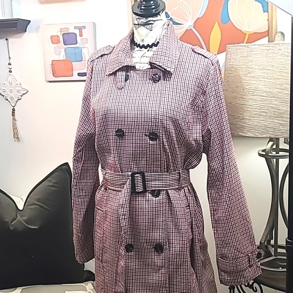 Charlotte Russe plaid button front tie waist jacket - Picture 2 of 10
